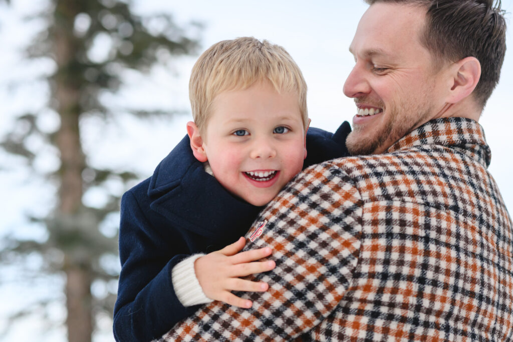 father and son, winter family pictures in Utah